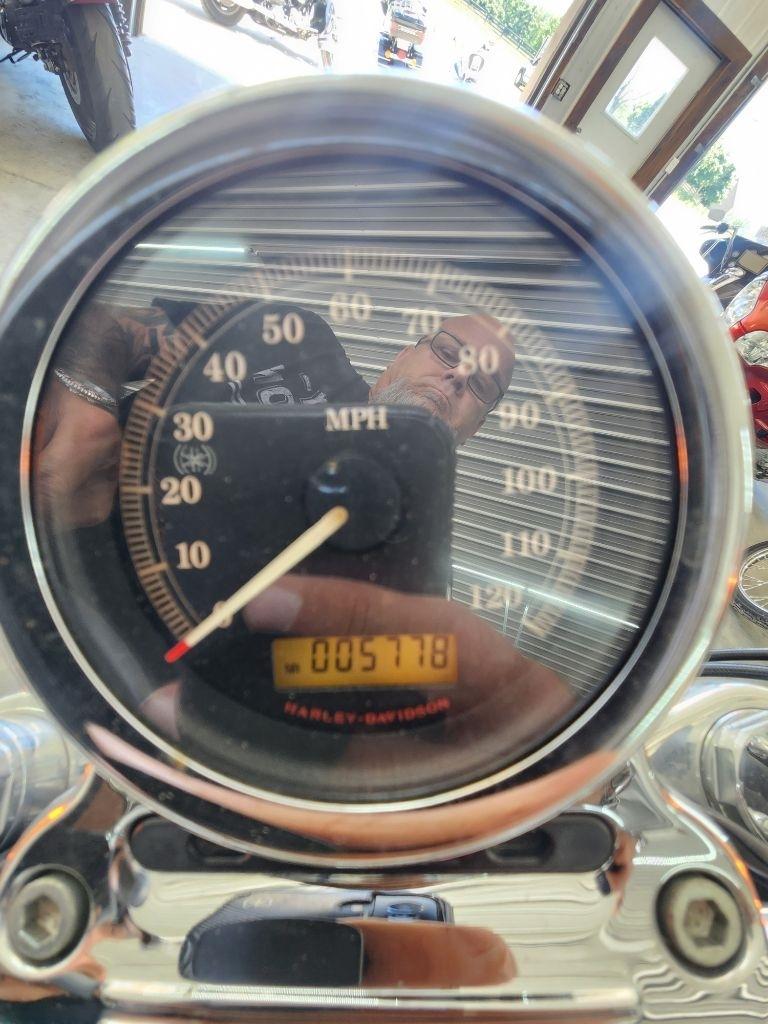 Harley-Davidson XL883L  2011