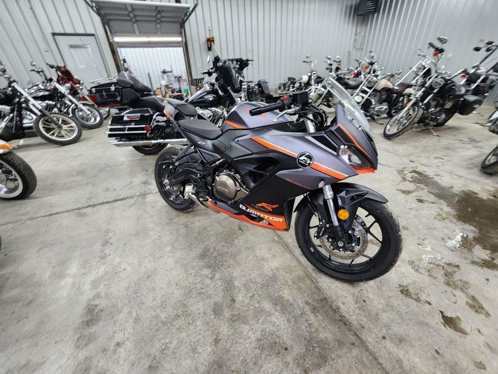 QJ Motor Classic SRK 400rr  2023
