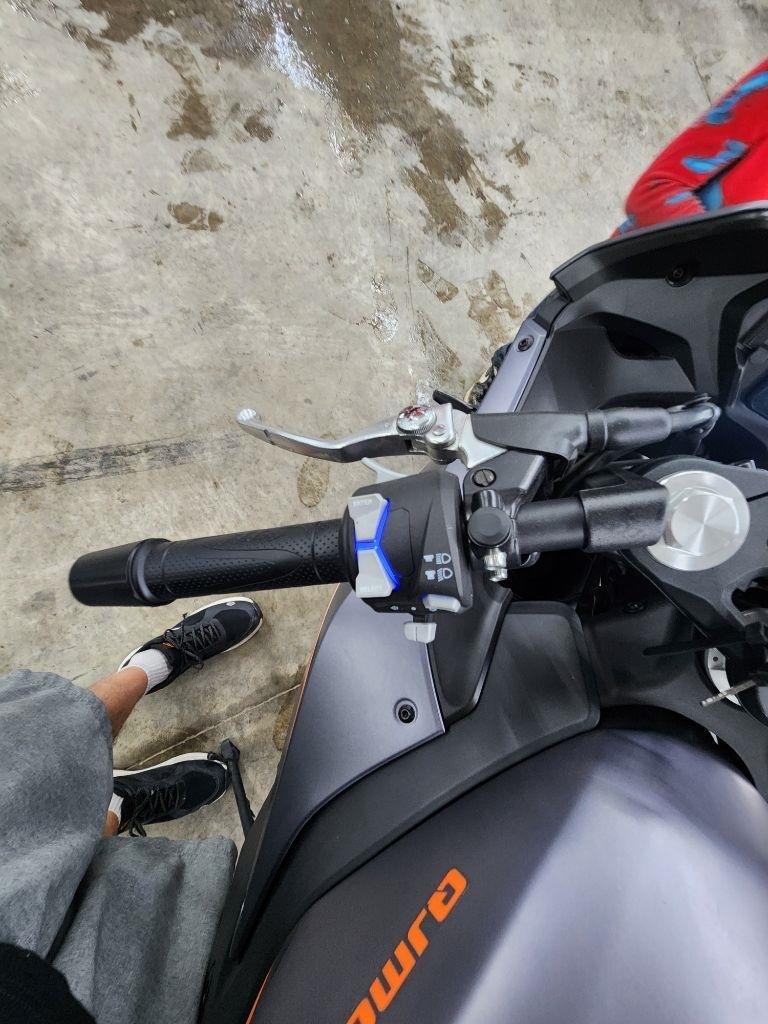 QJ Motor Classic SRK 400rr  2023
