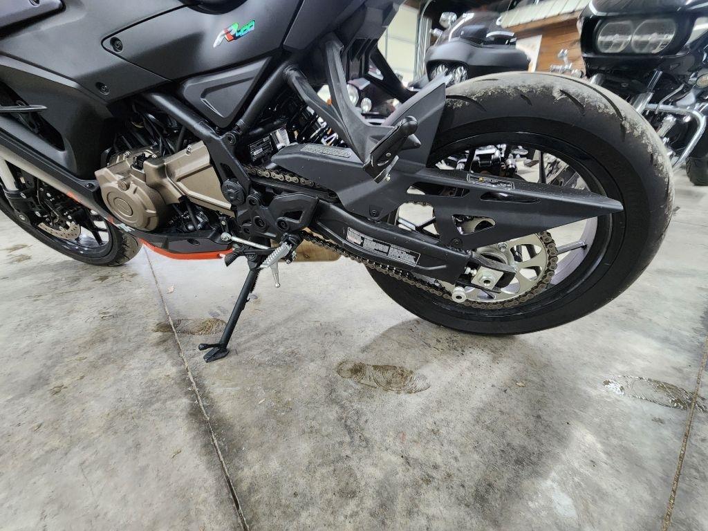 QJ Motor Classic SRK 400rr  2023