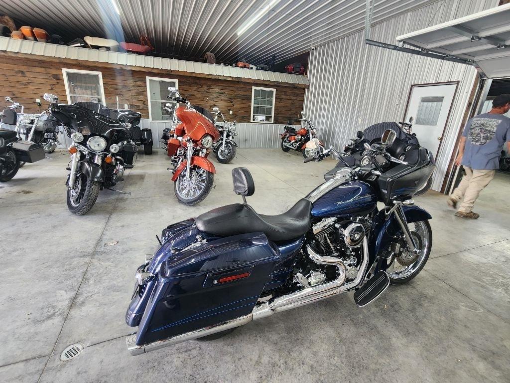 Harley-Davidson Road Glide Custom  2012