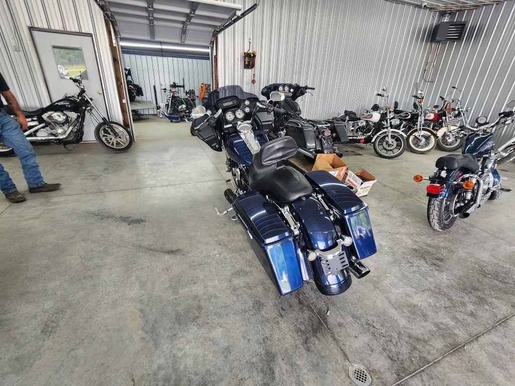 Harley-Davidson Road Glide Custom  2012