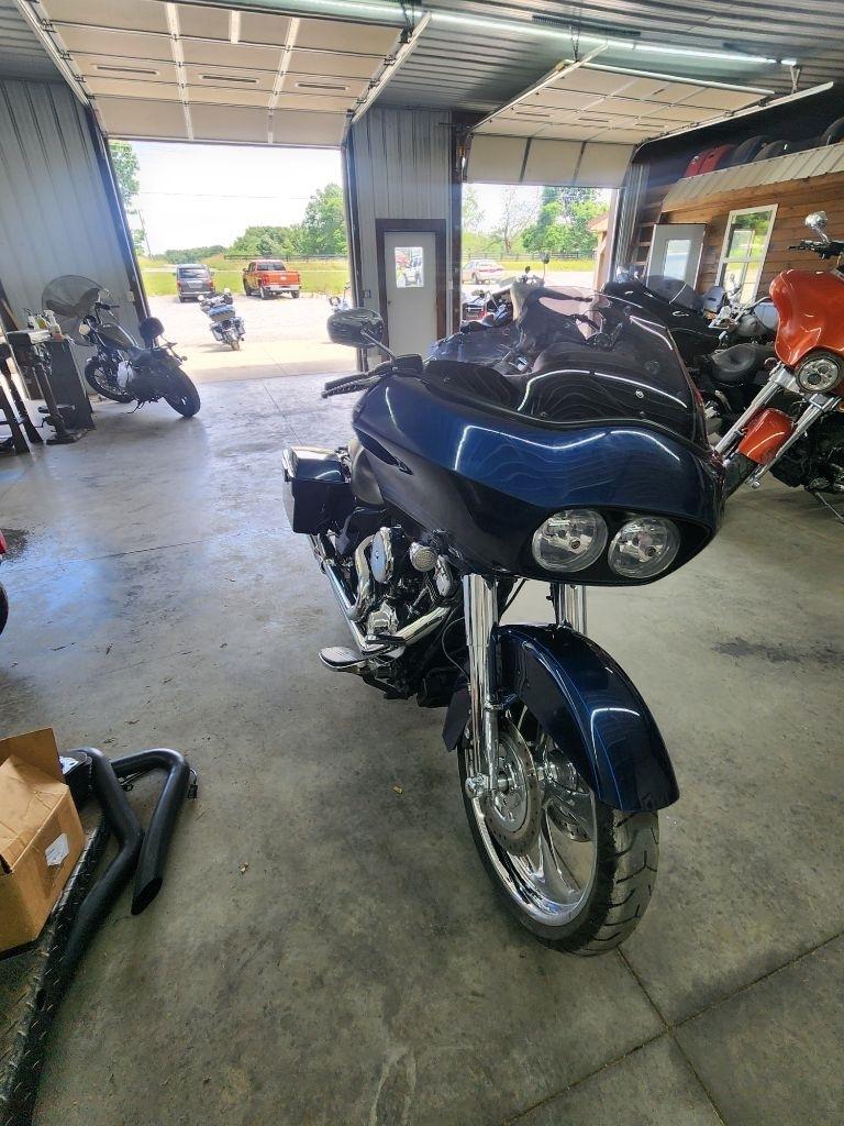 Harley-Davidson Road Glide Custom  2012