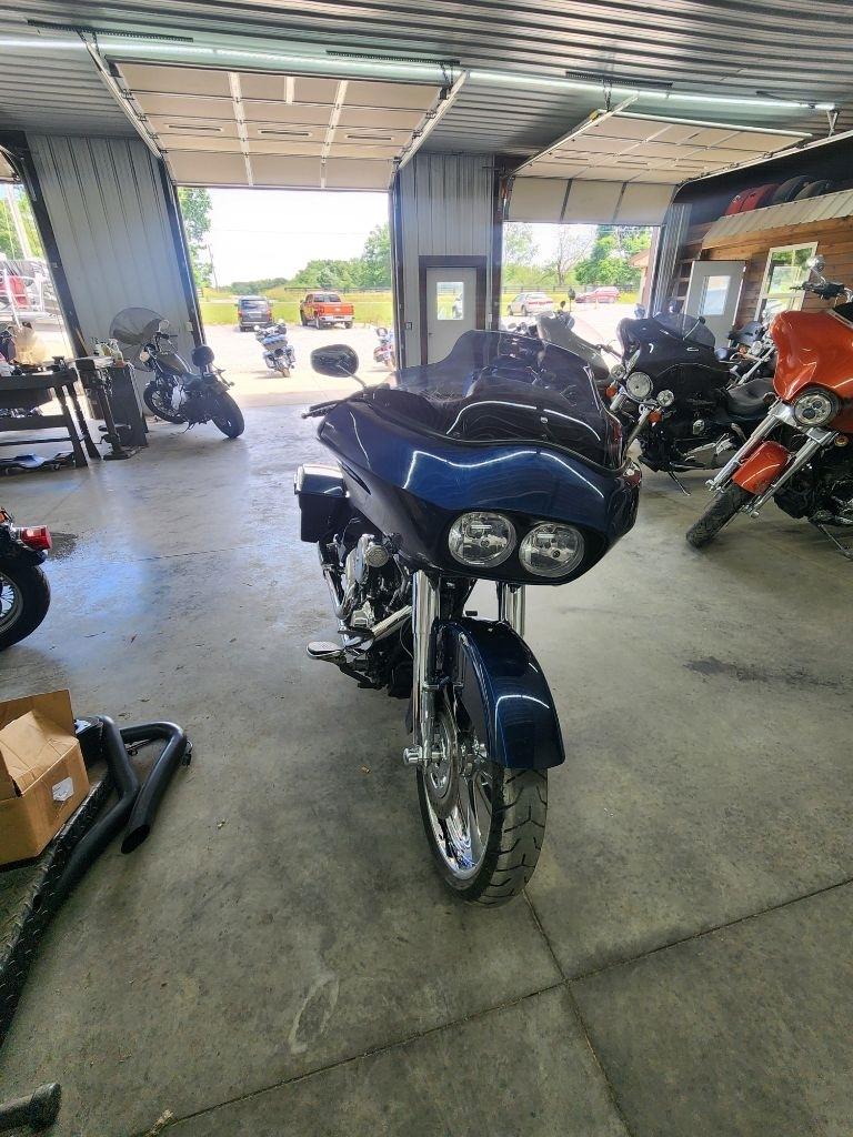 Harley-Davidson Road Glide Custom  2012
