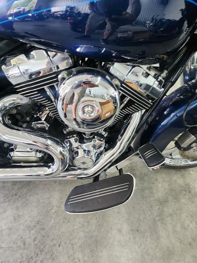 Harley-Davidson Road Glide Custom  2012