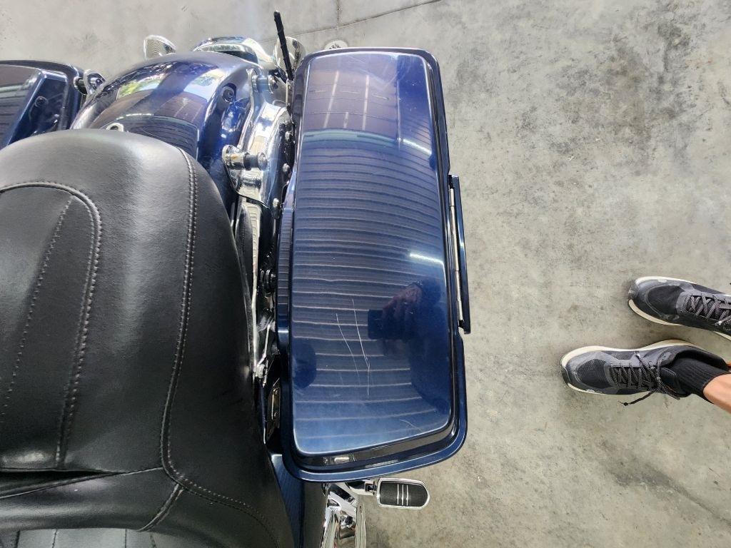 Harley-Davidson Road Glide Custom  2012