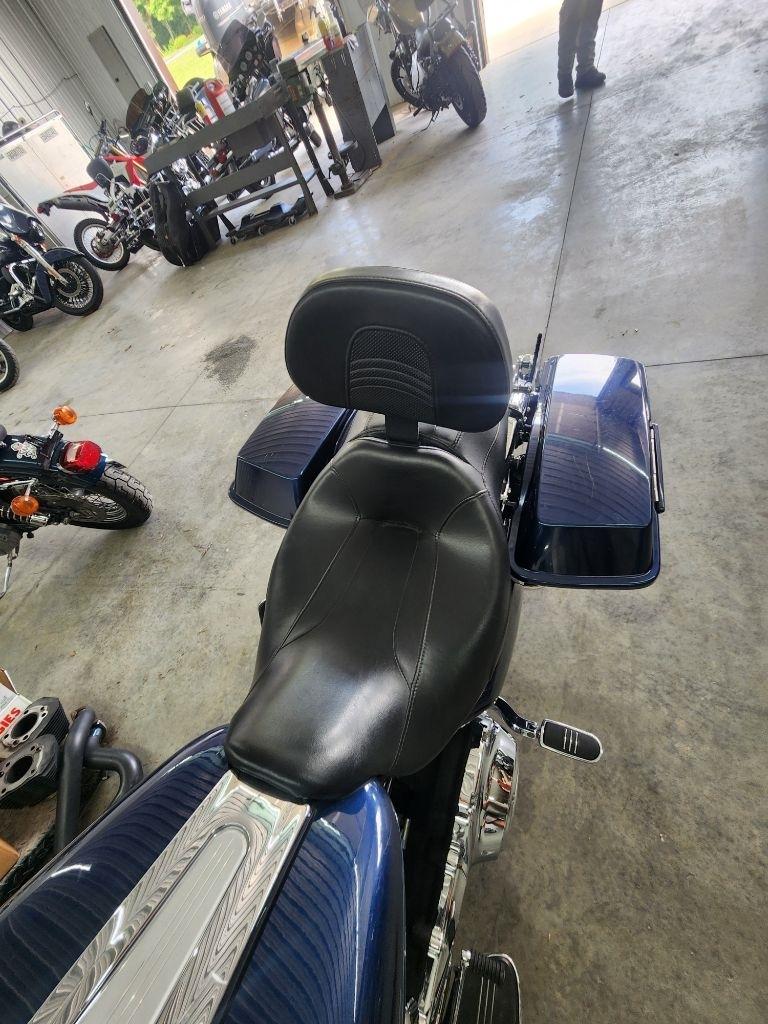 Harley-Davidson Road Glide Custom  2012