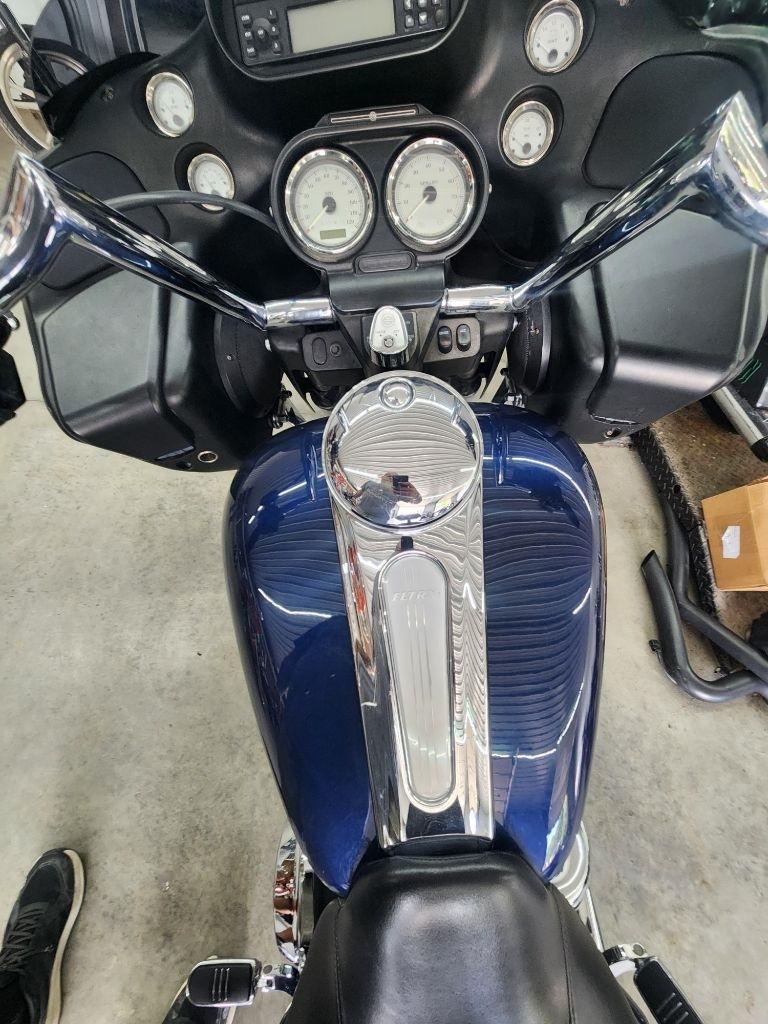 Harley-Davidson Road Glide Custom  2012