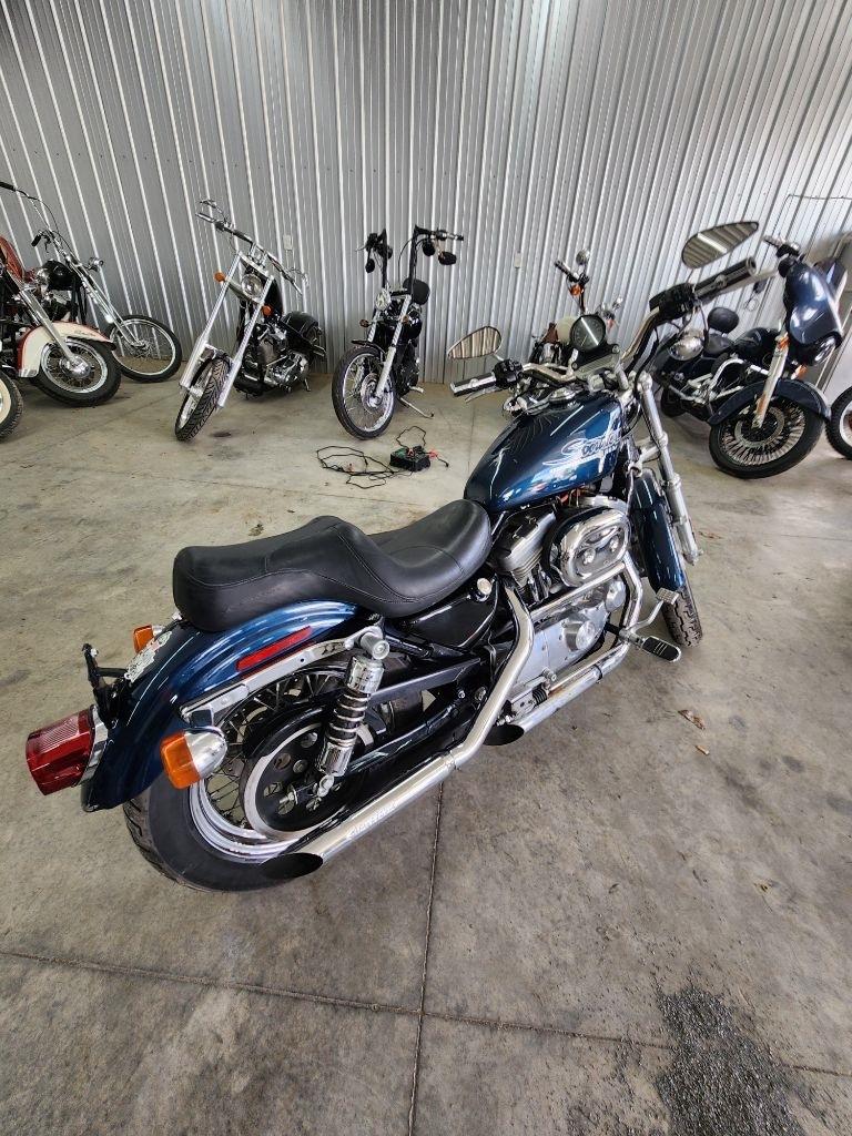 Harley-Davidson XLH 883  2001