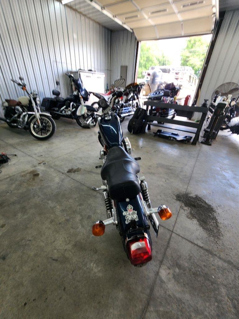 Harley-Davidson XLH 883  2001