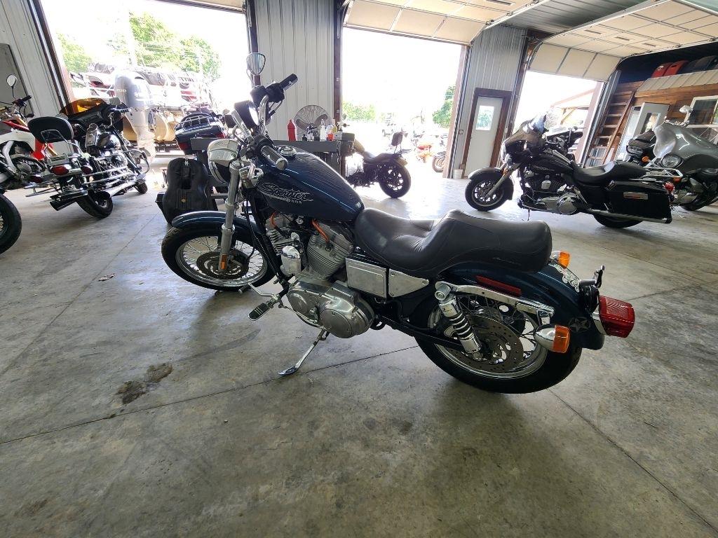 Harley-Davidson XLH 883  2001