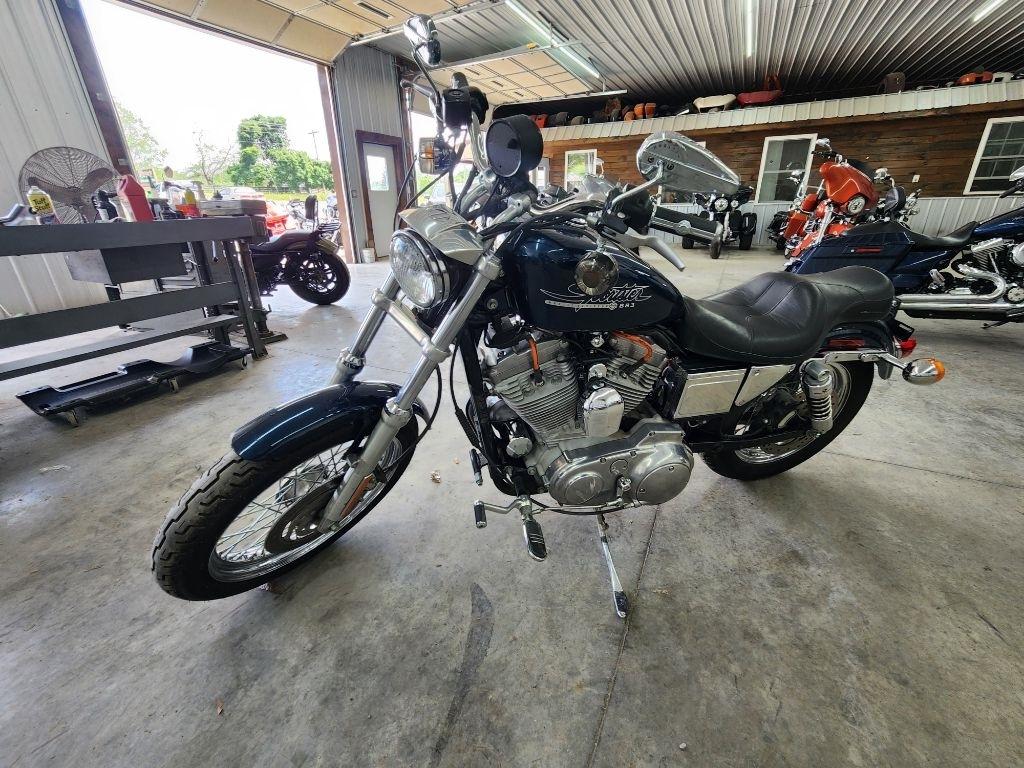 Harley-Davidson XLH 883  2001