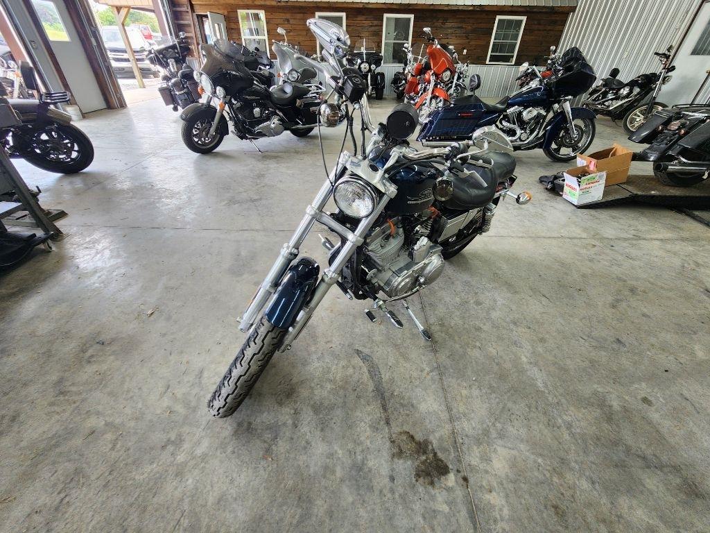 Harley-Davidson XLH 883  2001