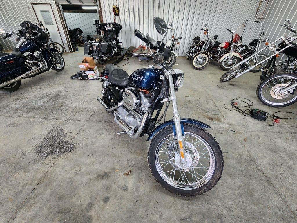Harley-Davidson XLH 883  2001