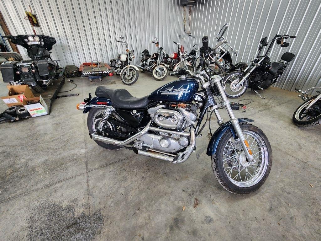 Harley-Davidson XLH 883  2001