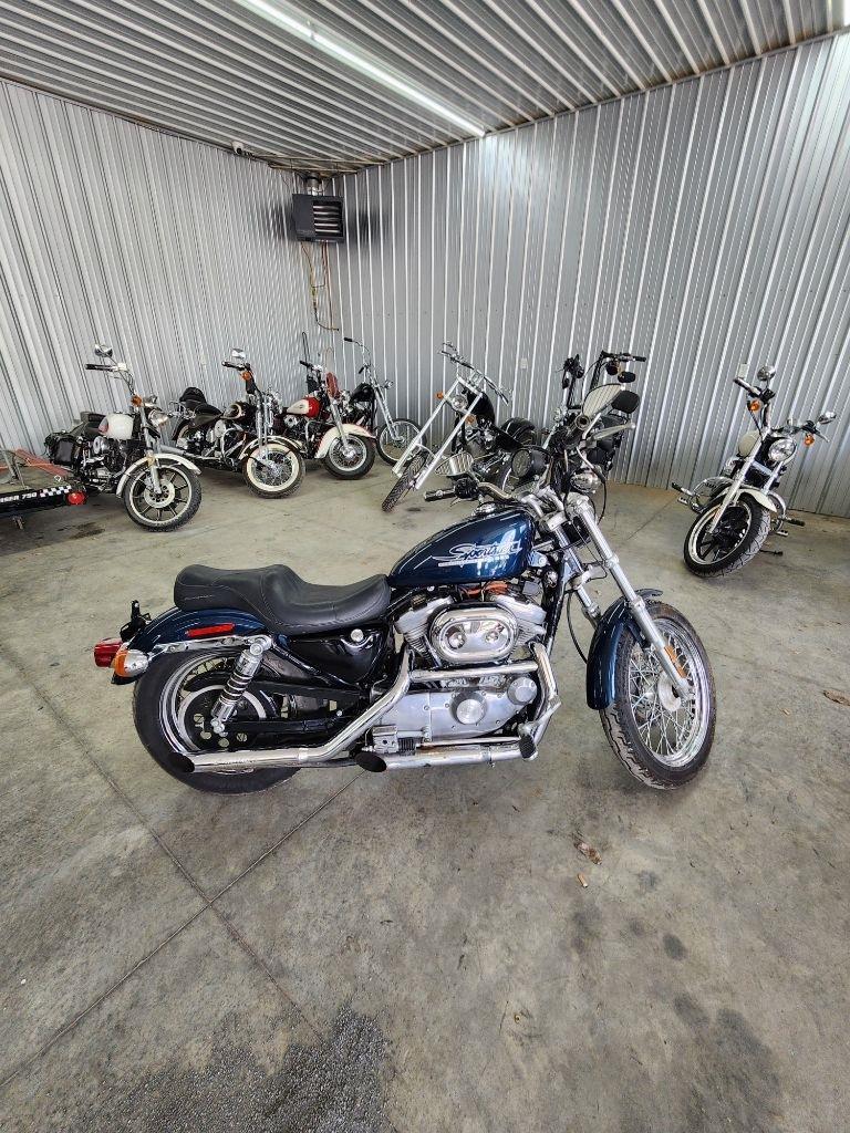 Harley-Davidson XLH 883  2001