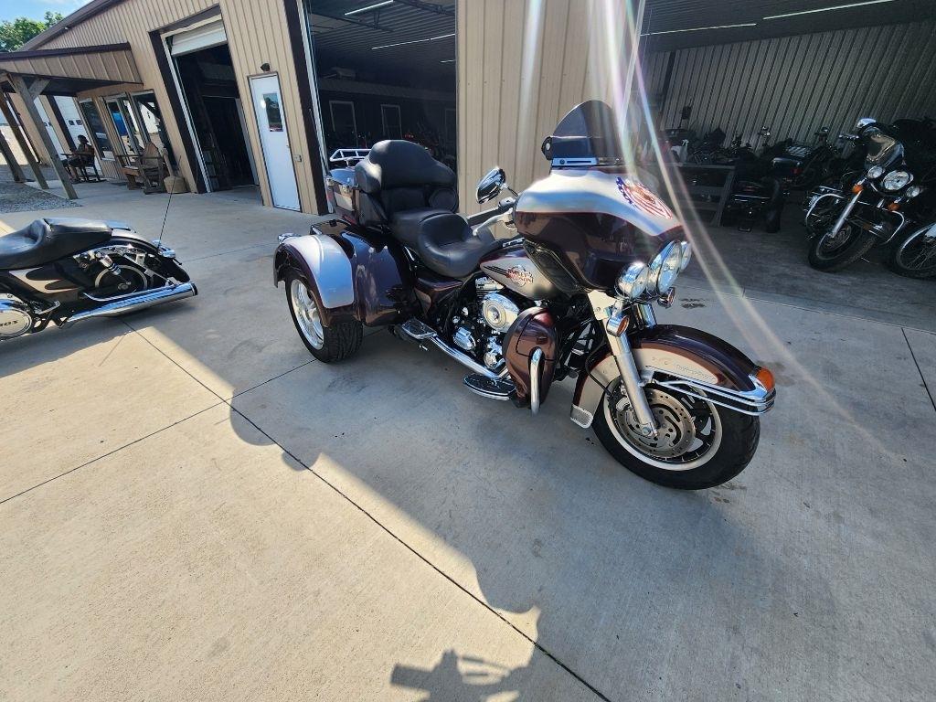 Harley-Davidson FLHTCU  2007