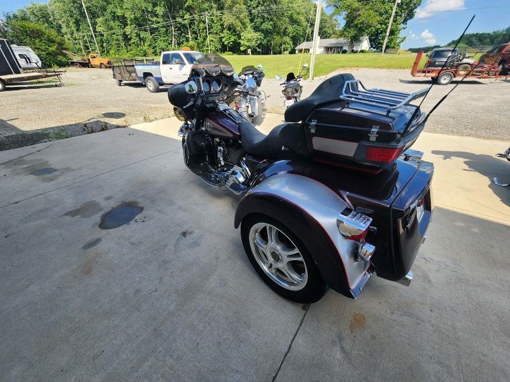 Harley-Davidson FLHTCU  2007