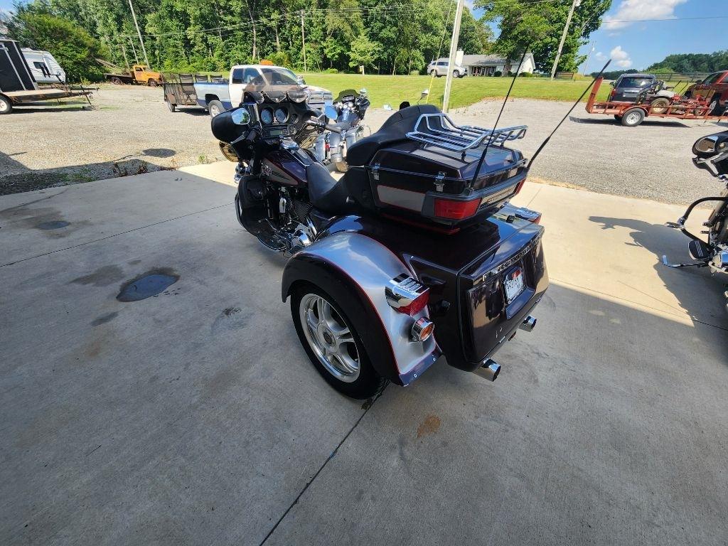 Harley-Davidson FLHTCU  2007