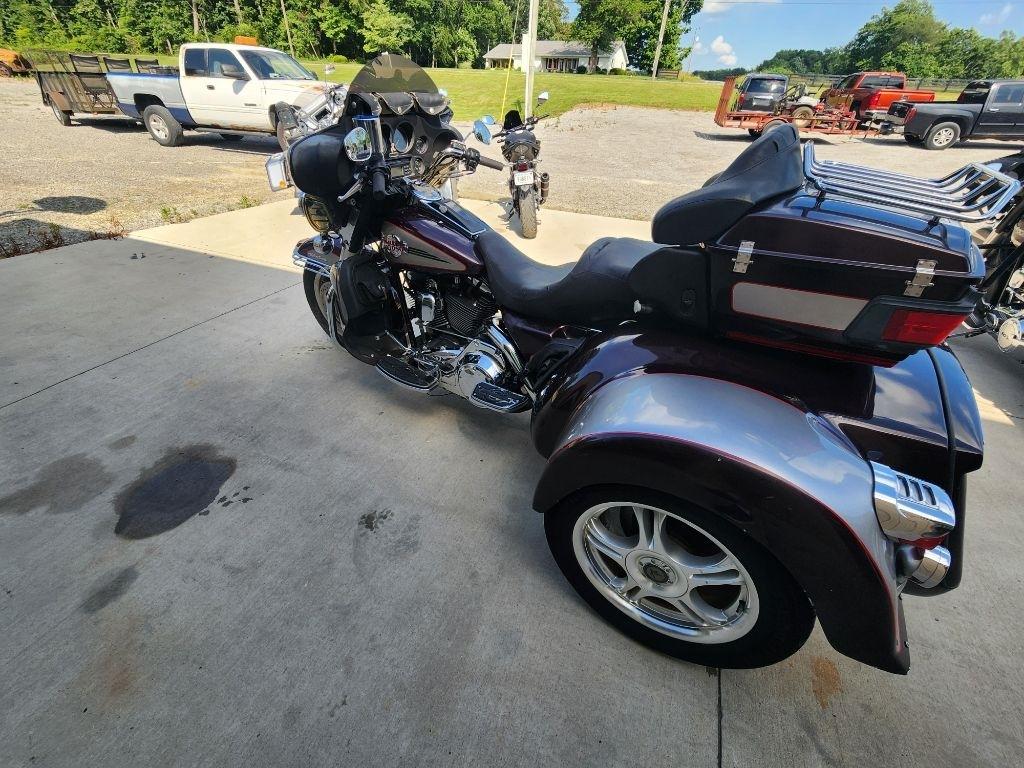 Harley-Davidson FLHTCU  2007