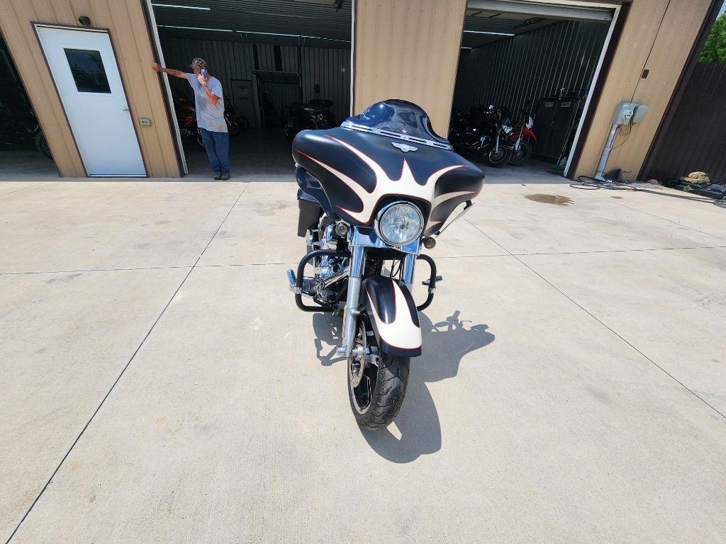Harley-Davidson Street Glide  2011