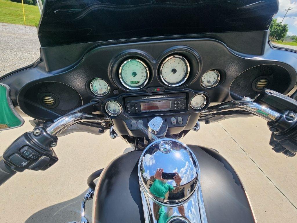 Harley-Davidson Street Glide  2011