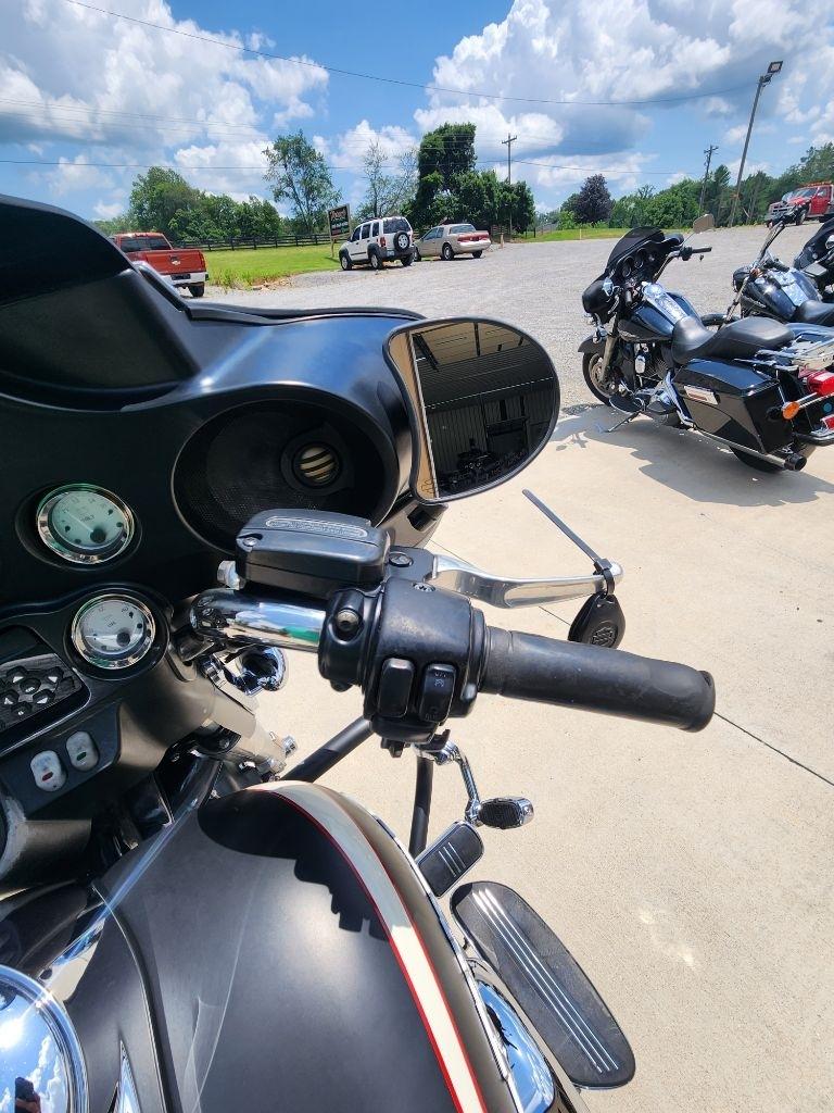 Harley-Davidson Street Glide  2011