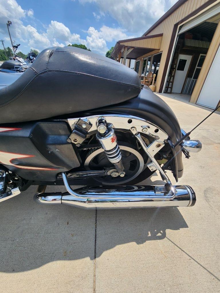 Harley-Davidson Street Glide  2011