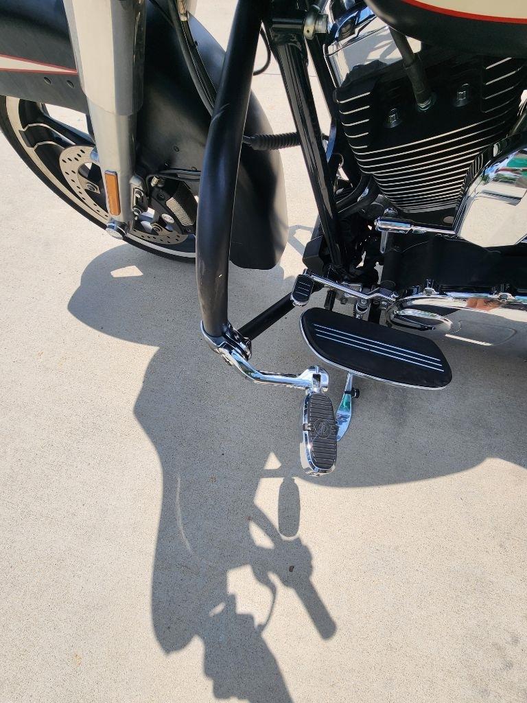 Harley-Davidson Street Glide  2011