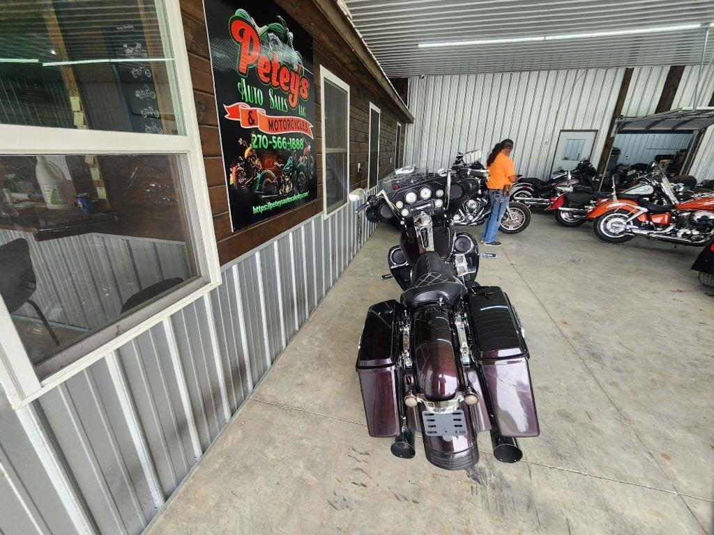 Harley-Davidson FLHX103  2011