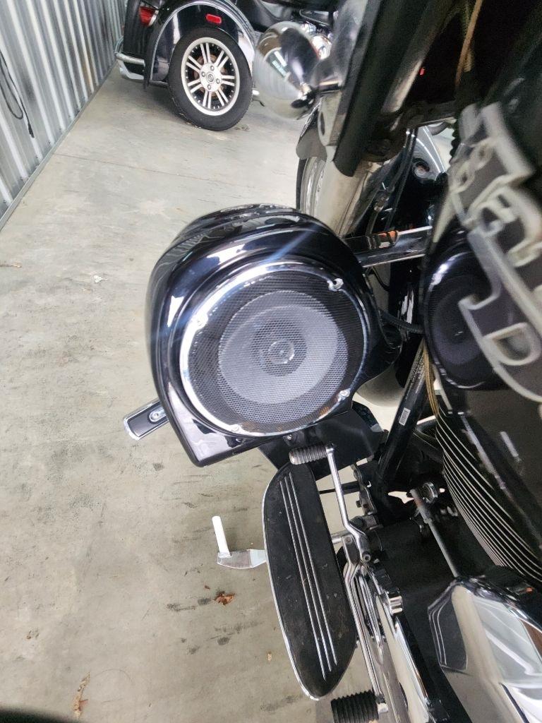 Harley-Davidson FLHX103  2011