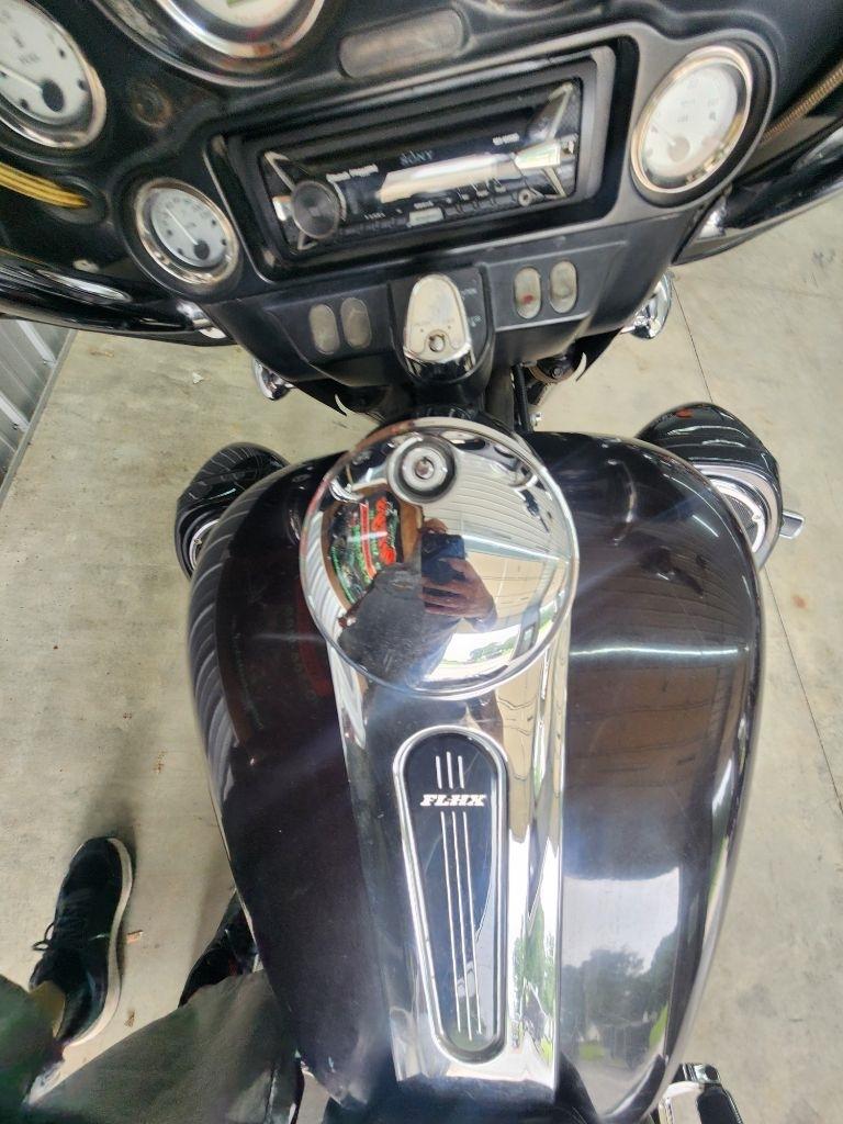 Harley-Davidson FLHX103  2011