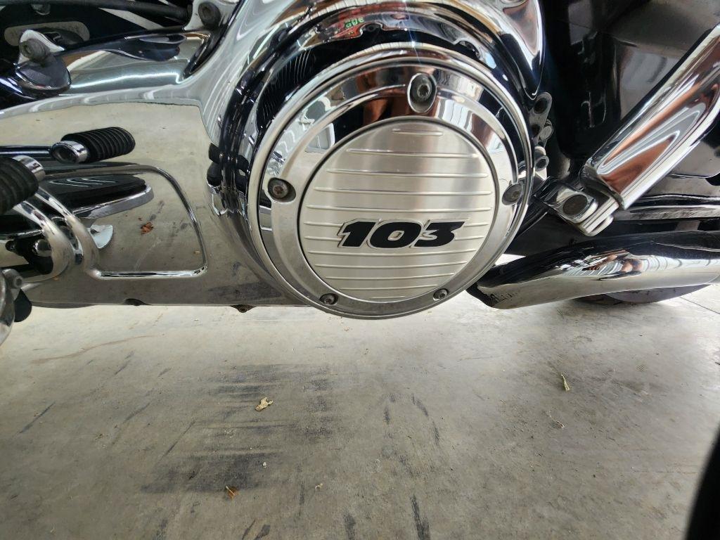 Harley-Davidson FLHX103  2011