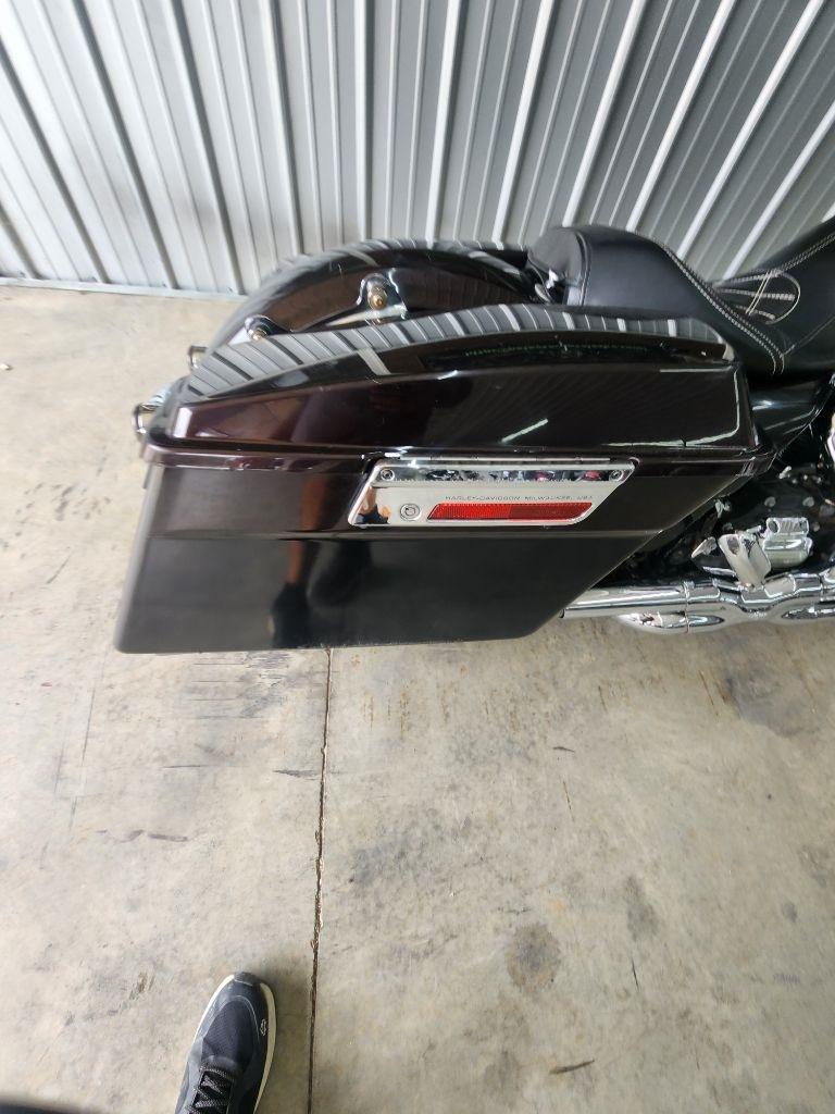 Harley-Davidson FLHX103  2011