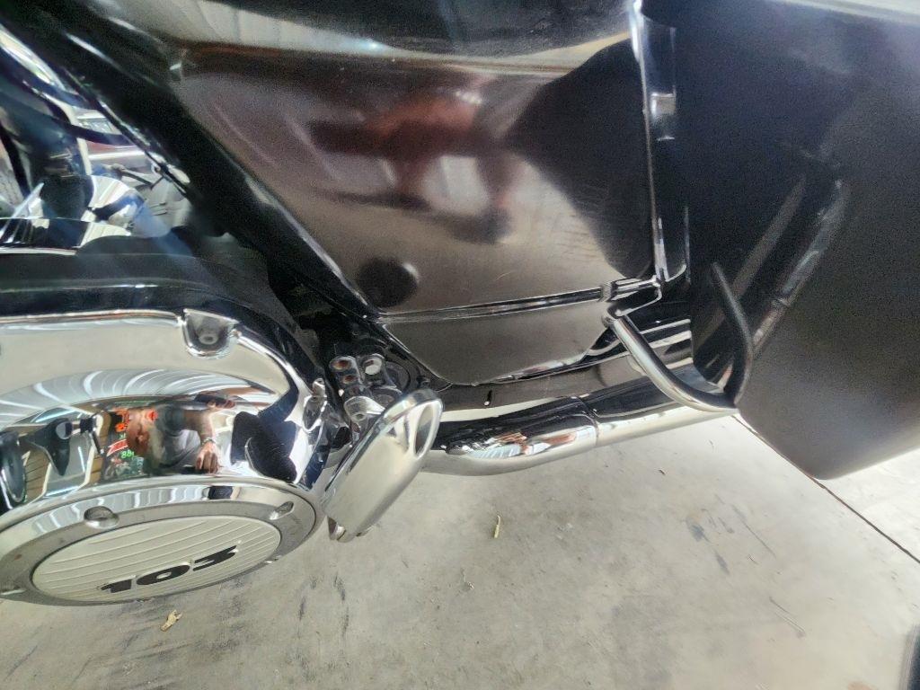 Harley-Davidson FLHX103  2011