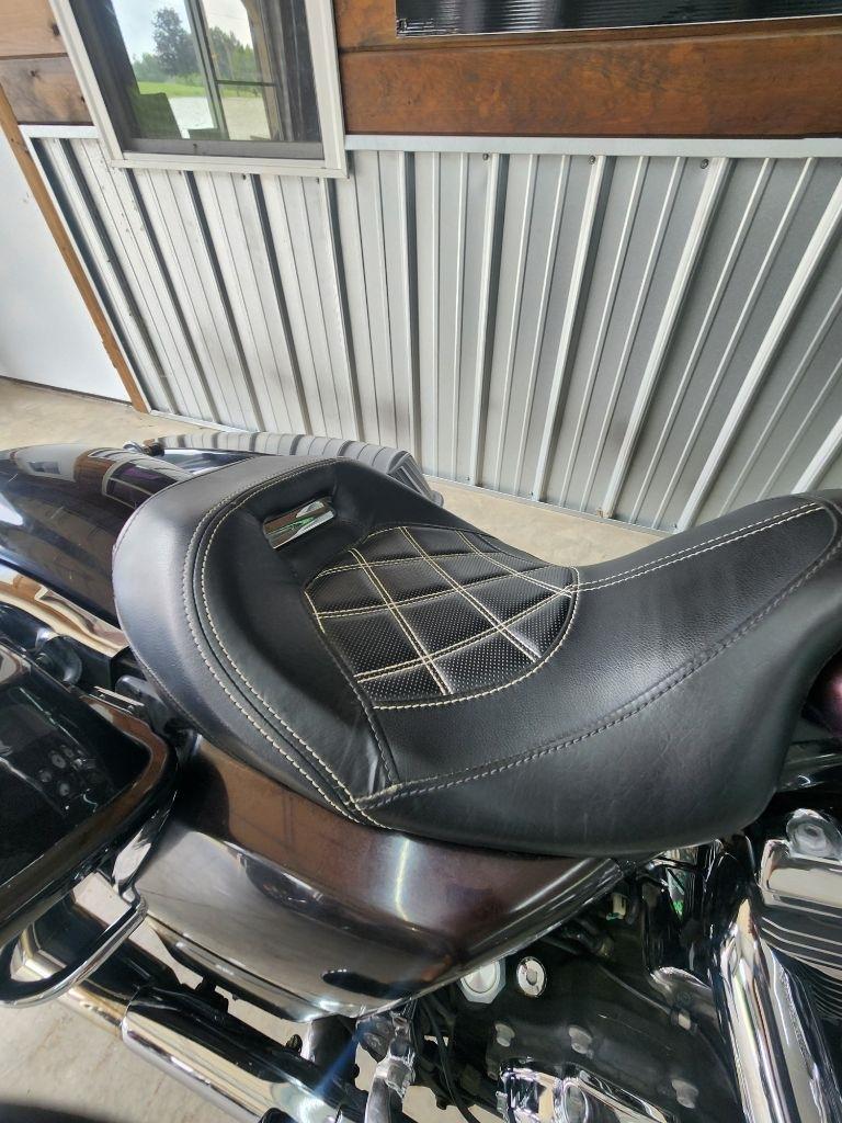 Harley-Davidson FLHX103  2011