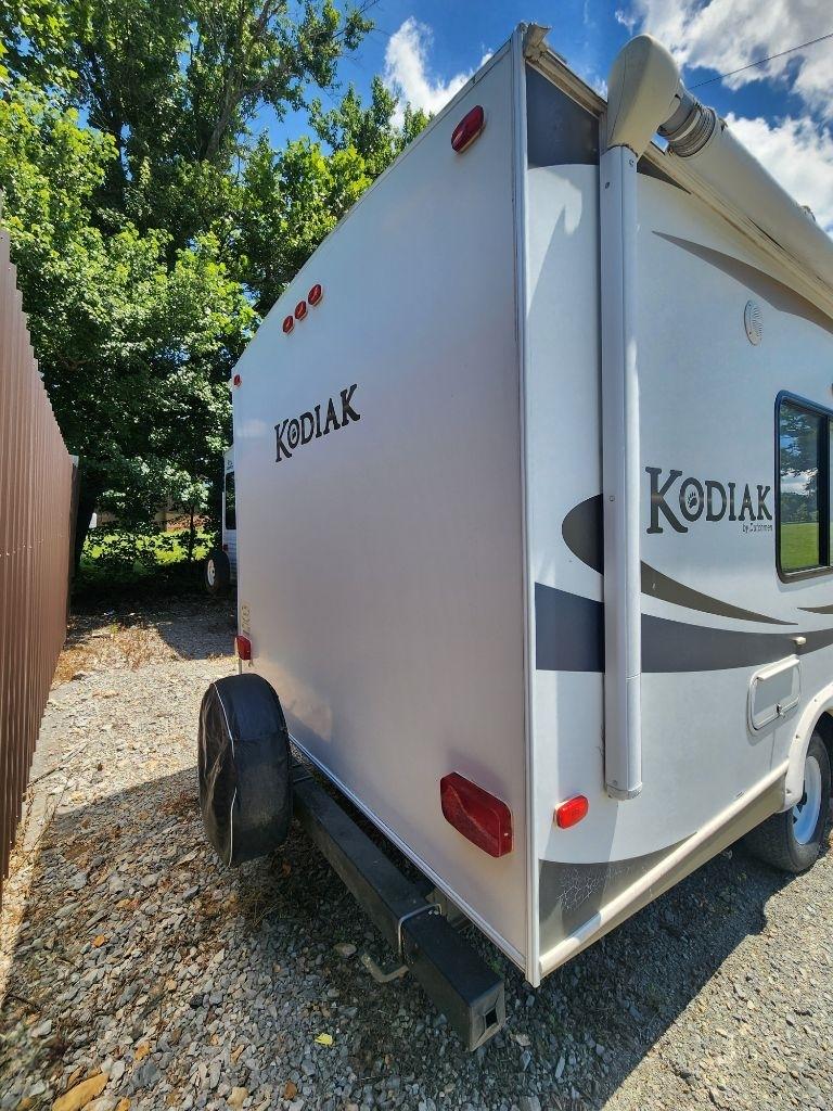 Dutchmen Kodiak  2011