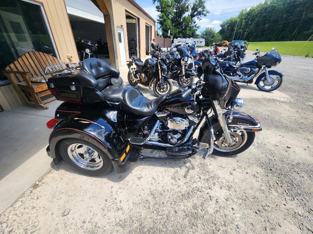Harley-Davidson FLHTCUI  2002