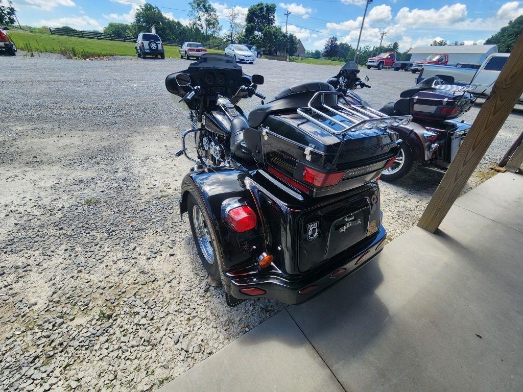 Harley-Davidson FLHTCUI  2002