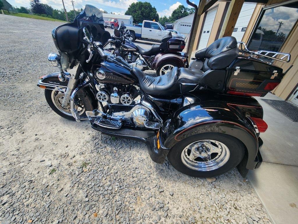 Harley-Davidson FLHTCUI  2002