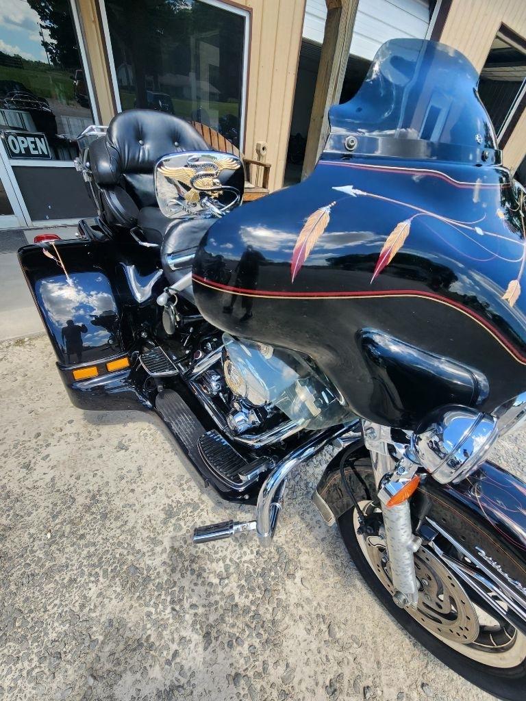 Harley-Davidson FLHTCUI  2002