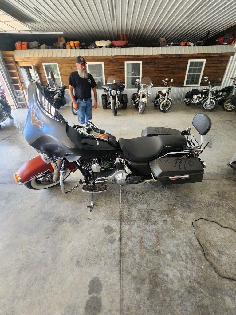 Harley-Davidson FLHTCUI  2005