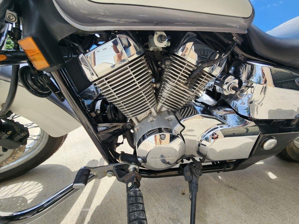 Honda VT750C (Shadow Aero)  2006