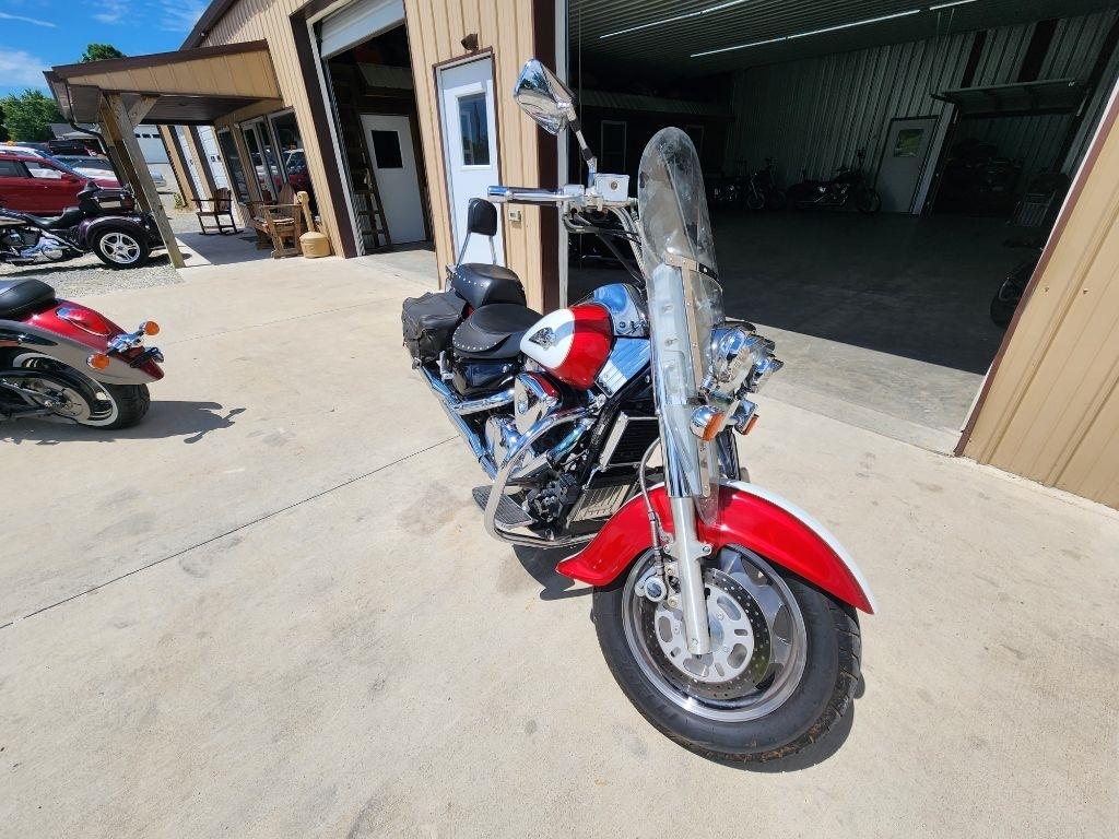 Suzuki Intruder LC  1999
