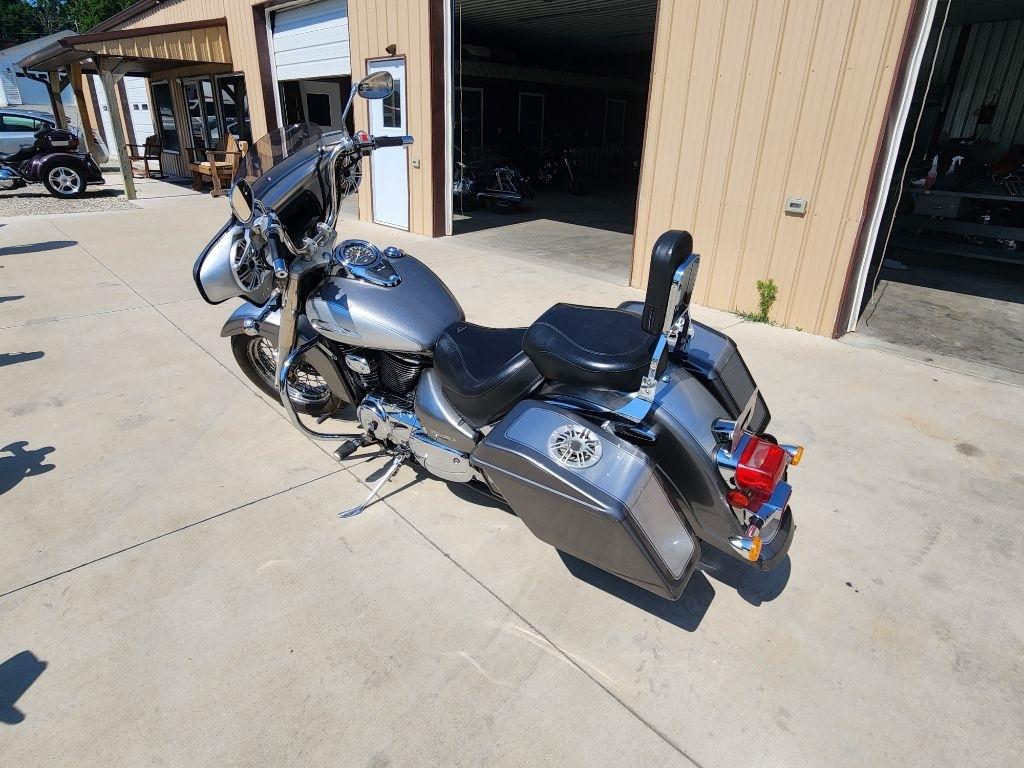 Suzuki Intruder Volusia  2002