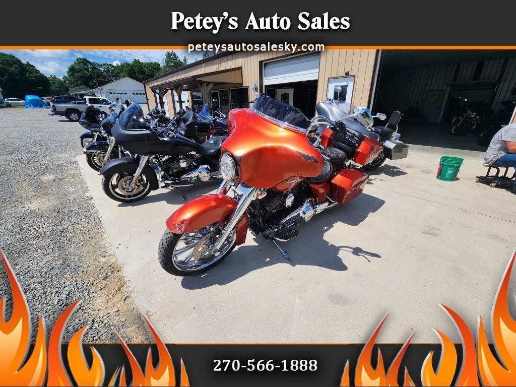 Harley-Davidson FLHX103  2011