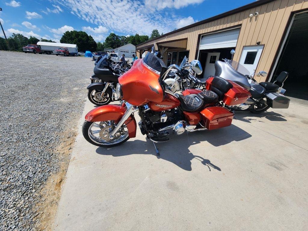 Harley-Davidson Street Glide  2011