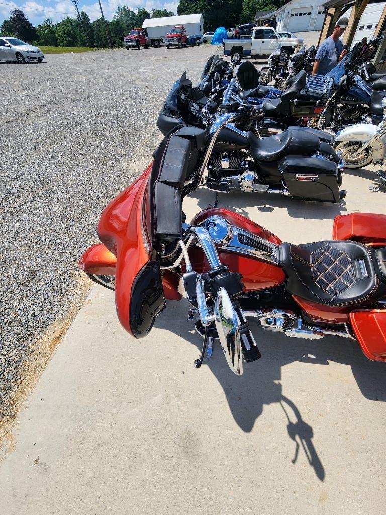 Harley-Davidson Street Glide  2011
