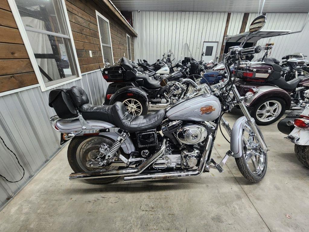 Harley-Davidson FXDWG  2001