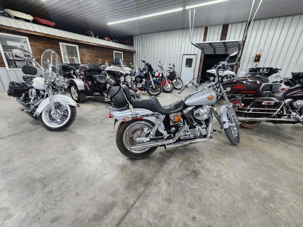Harley-Davidson FXDWG  2001